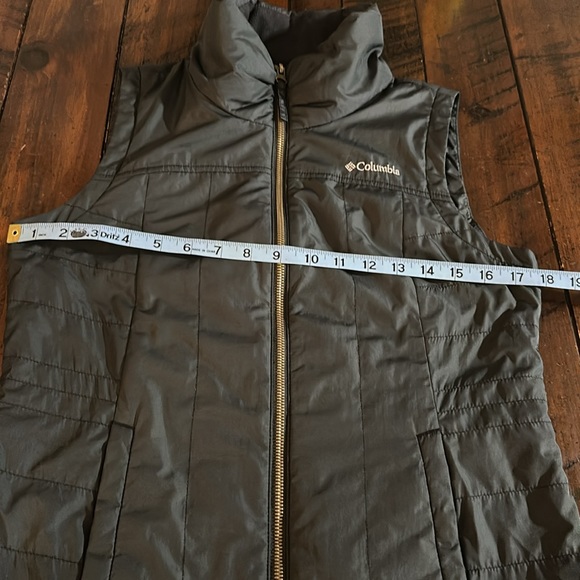 Columbia Vest - Picture 6 of 7